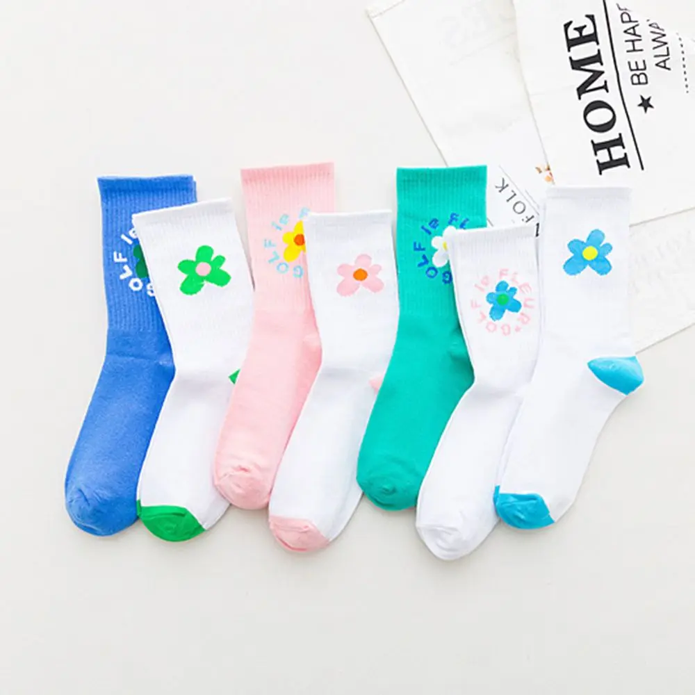 

Female Cotton Flower Printed Skateboard Street Fashion Retro Tube Socks Hip Hop Style Women Short Socks
