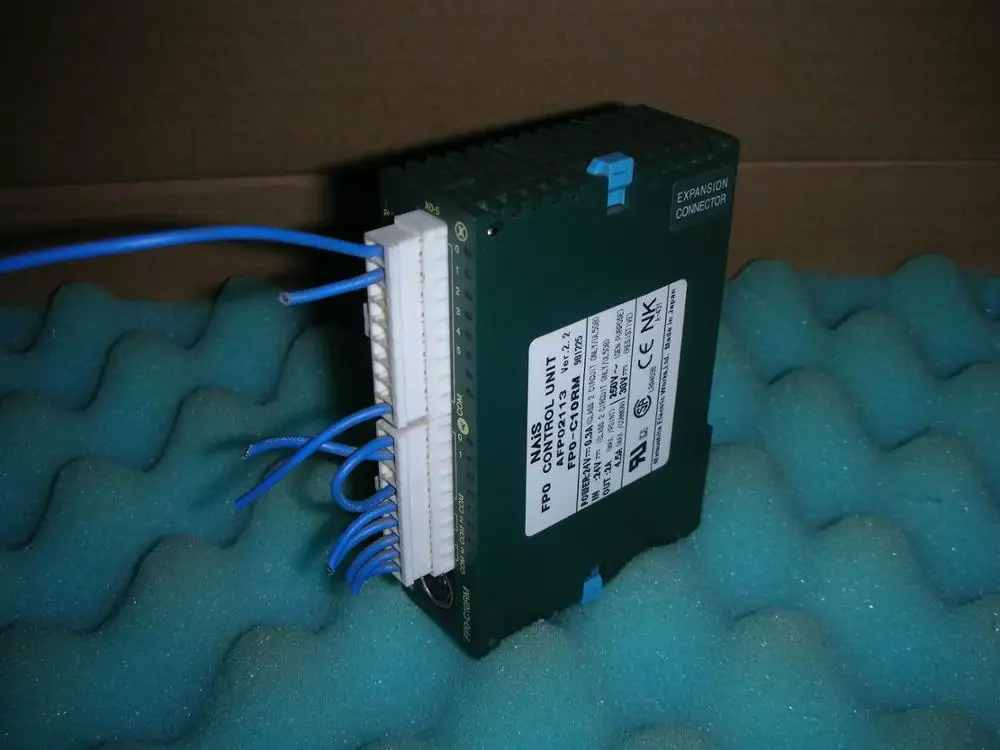 

1PC USED * FP0-C10RM PLC
