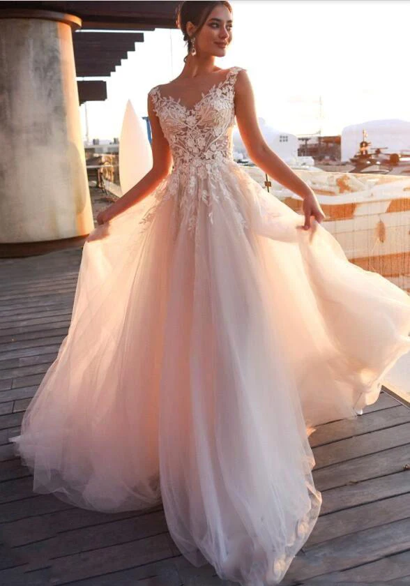 Cheap Summer Boho Wedding Dresses 2018 Sheer Backless with Buttons V-Neck Cap Sleeves Applique Long Bridal Gowns149