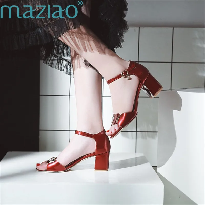 

Sandals Woman 2019 Open Toe Sweet Sequins Buckles Roman Style Rubber Shoes Woman Heels Sandals MAZIAO