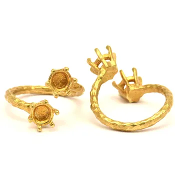 

.4pc.. Raw Brass Adjustable Ring Blank - 6 Claw Ring setting - Pad Size 5mm N330