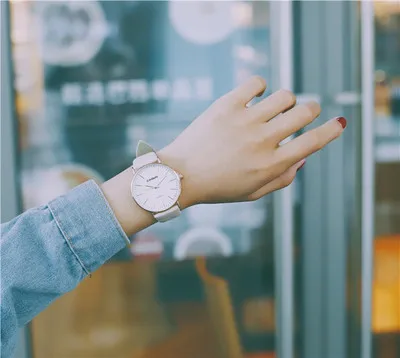 

Korean version of women's watch Dream male simple retro high school students trend casual atmosphere literary couple on tab