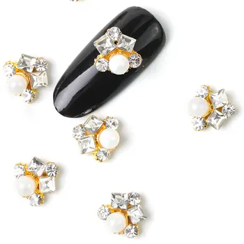 

2018 new 10 pieces crystal bright pearl nail rhinestone alloy Nail Art decorations glitter DIY 3D CJE nail jewelry pendant