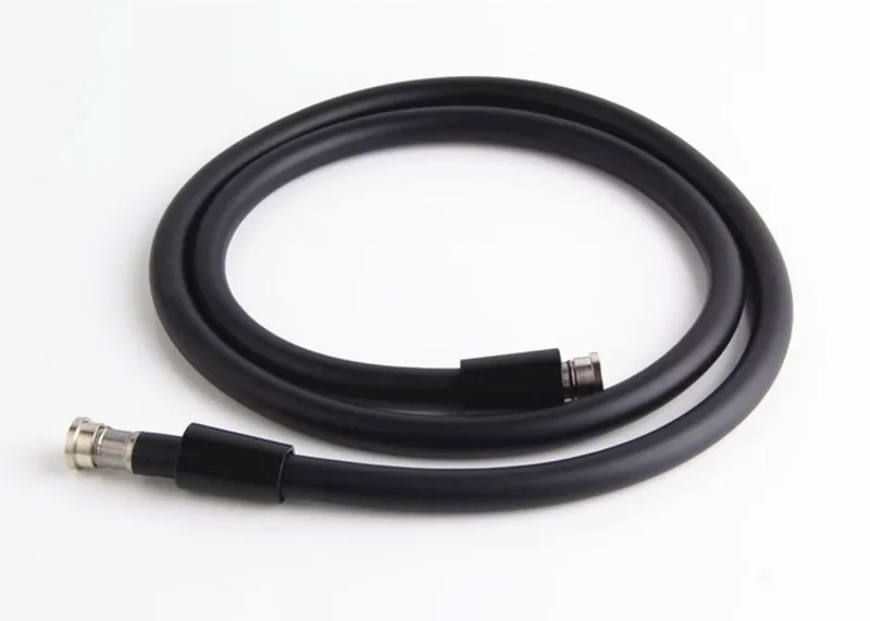 black hose 2