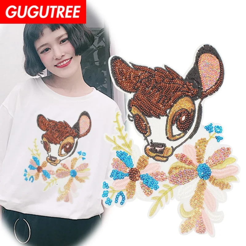 

GUGUTREE embroidery Sequins big deer patches animal patches badges applique patches for clothing XC-156