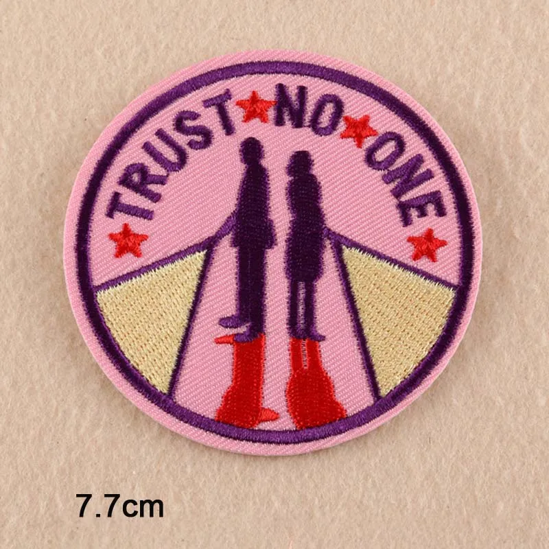 TRUST NO ONE(B4-4