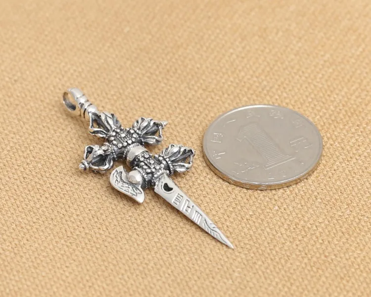 silver-pendant076b