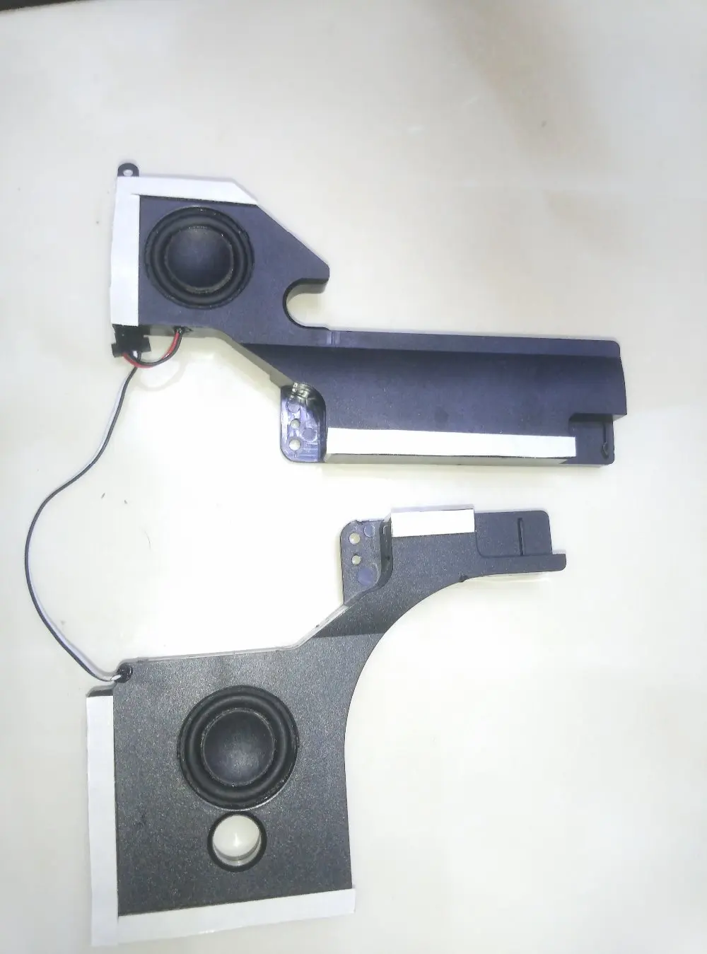 

original free shipping Laptop Fix Speaker for ASUS X75 X75V X75VD X75VB X75A speakers one pair of built-in speakers .