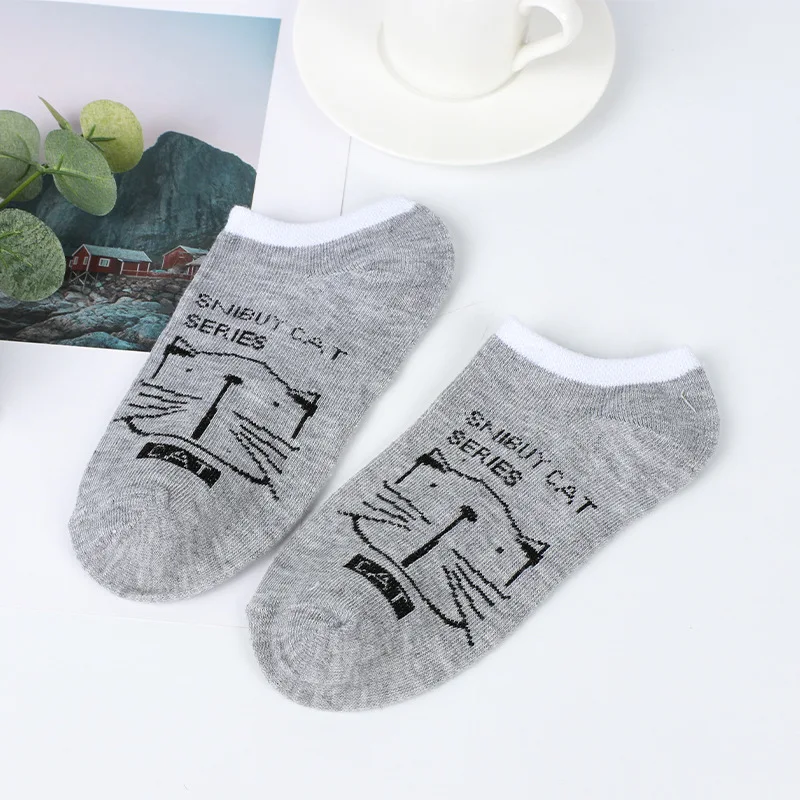 2019 Spring and summer Hot New women sock candy color Cartoon cute big face cat socks female boat socks