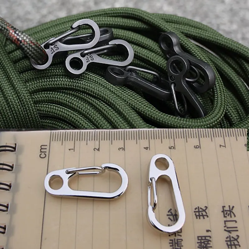 1 pcs البسيطة Carabiners الربيع على ظهره والعتاد المشابك EDC المفاتيح التخييم السنانير سلسلة حلقة التسلق اكسسوارات 1 pcs البسيطة Carabiners الربيع على ظهره والعتاد المشابك EDC المفاتيح التخييم السنانير سلسلة حلقة التسلق اكسسوارات