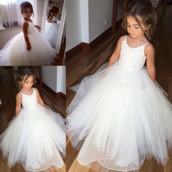 

2019 Flower Girl Dresses for Wedding Party Ball Gown Comunion White Tulle Spaghetti Straps Cheap Puffy Girls Birthday Party Wear