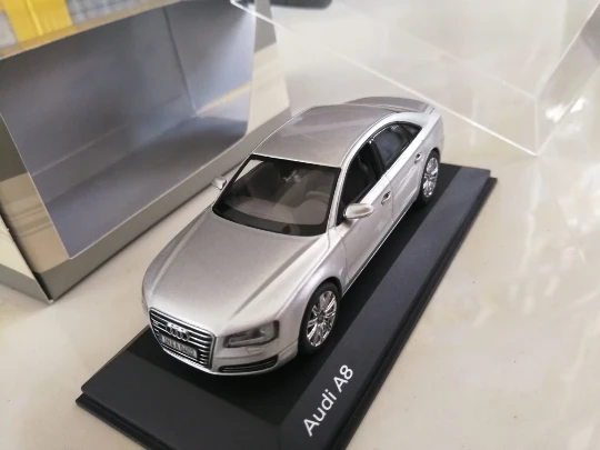 1:43 Au di A8 модель автомобиля из серебряного сплава литья под давлением металлические игрушки подарок на день рождения для детей мальчик другой