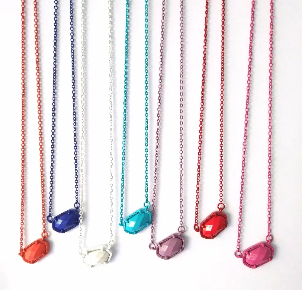 

Fashion Small Oval Faceted Painted Stone Pendant Necklace Jewelry