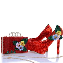 2017 neue Design Rot Strass Heels mit Passender Tasche Appliques und Kristall Hochzeit Brautschuhe Party Prom Pumpen mit Kupplung