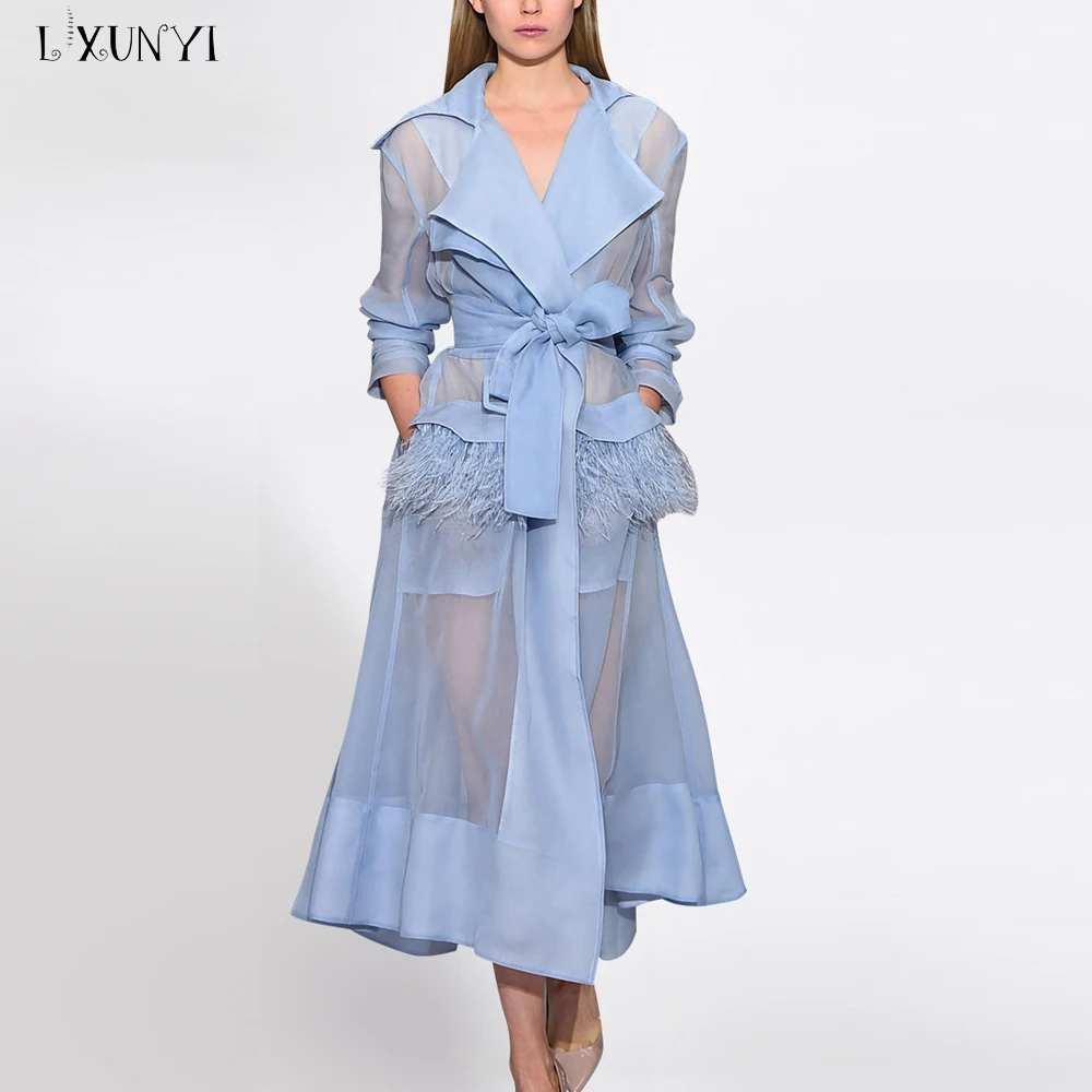 Robe Bretelles Spaghetti Trench Plume Cadeau Cami vent white Pardessus D'autruche Réel Lxunyi coat Coupe Light Femmes Nouveau Blue Mince Transparent Ceintures 46O1vqx7