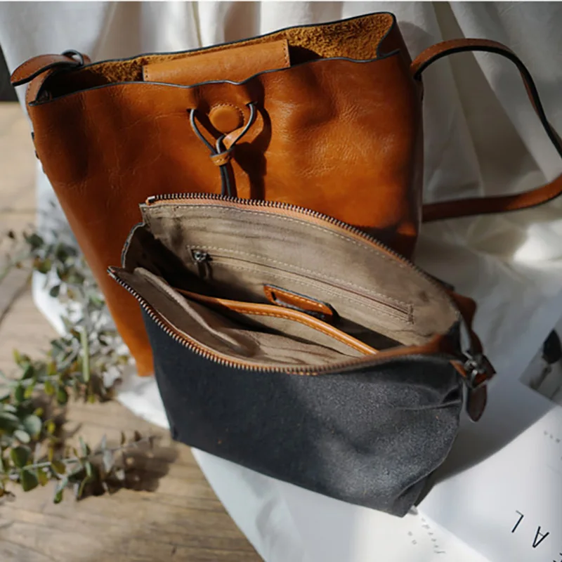 AETOO Handmade fashion shoulder crossbody bag, women's tanning cowhide pack, Lady leather bag small retro hand letter pack