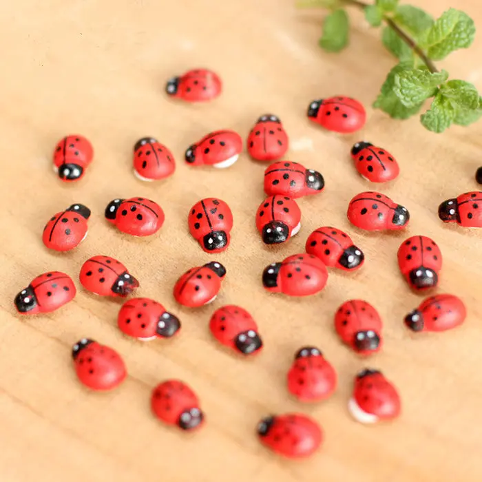 Hot Sale 20Pcs/pack Wooden Ladybird Ladybug Sticker Children Kids Painted adhesive Back DIY Craft Home Party Holiday Decoration