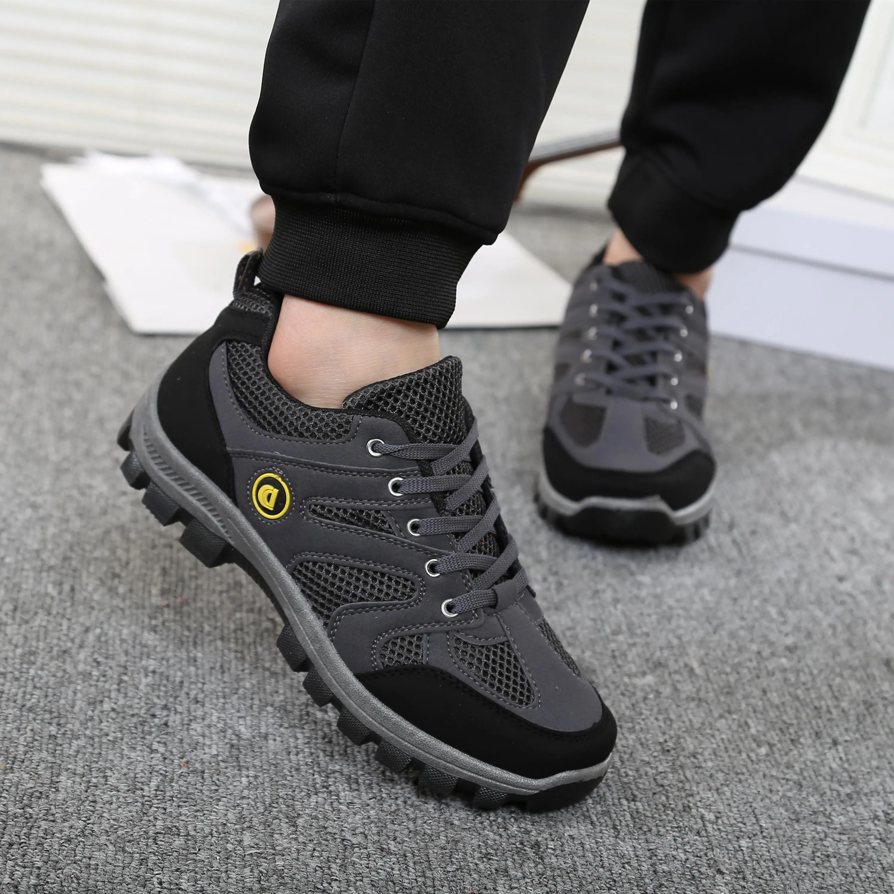 

2018 Outdoor Sports Hiking Shoes For Men Mesh Mountaineering Hunting Trekking Camping Shoes Summer Breathable Upstream Shoes