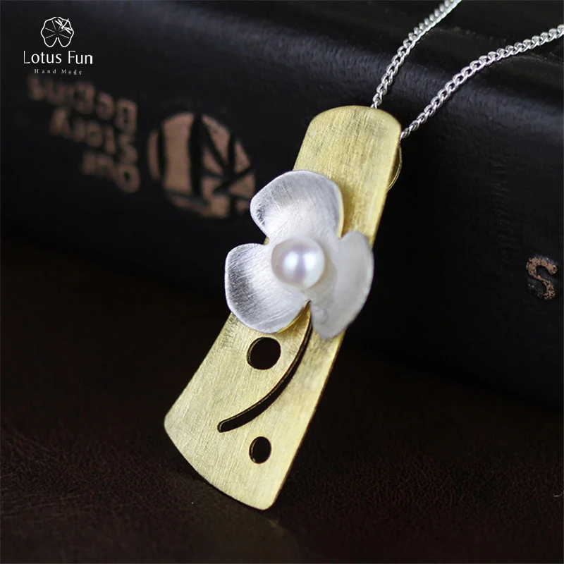

Lotus Fun Real 925 Sterling Silver Pendant for Women White Cultured Freshwater Pearl Handmade Clover Flower Pendant Fine Jewelry