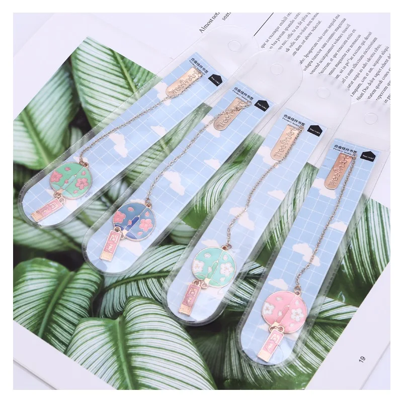 

4Pcs/Set Creative Japanese Wind Chime Pendant Bookmark Book Holder Message Card Gift Stationery