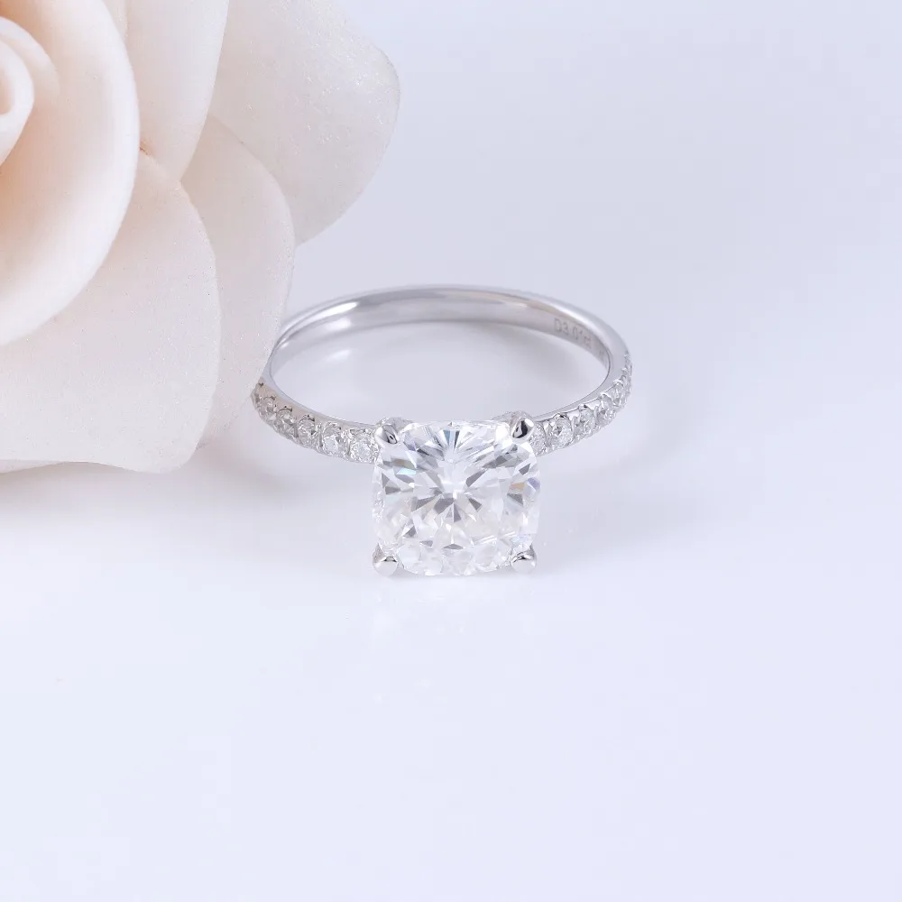 moissanite-cushioncut-engagement-ring (2)
