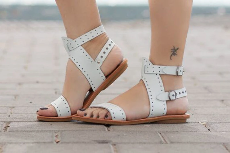 Women Sandals 2019 Flat Gladiator Leather Sandals Summer Shoes Woman Rome Style Double Buckle Casual Beach Sandles Plus Size 43