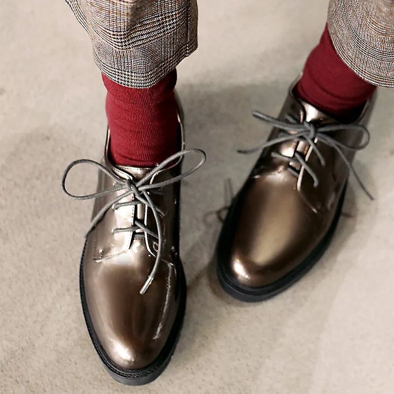 Размер 31-44, обувь с перфорацией типа «броги» Туфли-оксфорды на платформе со шнуровкой модные женские туфли-оксфорды из лакированной кожи с круглым носком на плоской подошве для женщин - Цвет: Pewter Q45