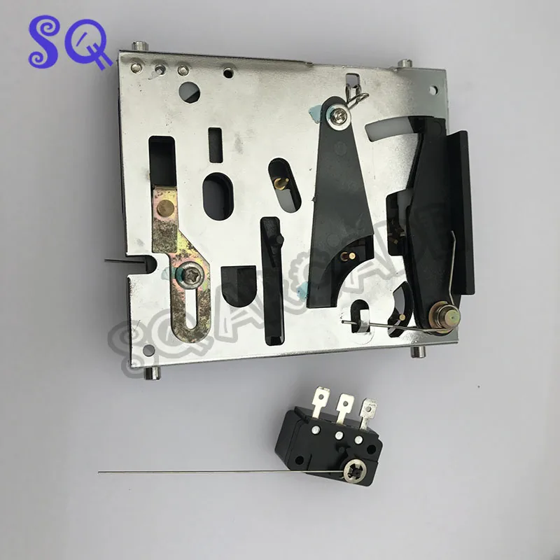 

arcade old mechanical coin selector/acceptor/mech for vending machiner/ arcade cabinet door with switch