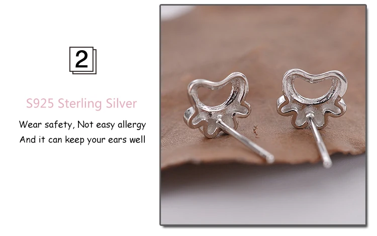 04 Silver stud earrings