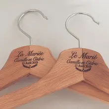 Изготовленный На Заказ венок 2 шт, Выгравированная вешалка для свадебной одежды, вешалка для платья, Имя Свадебные вечерние подарки, вешалка для подружки невесты лазерная резка