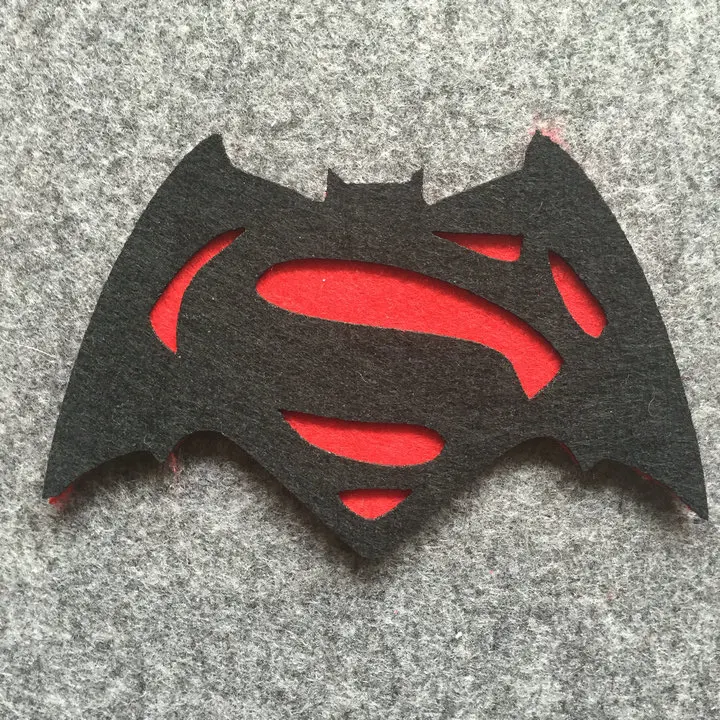 

6 pcs Batman vs Superman Superhero Felt Coaster Cup mats Cartoon Pad supply fabric