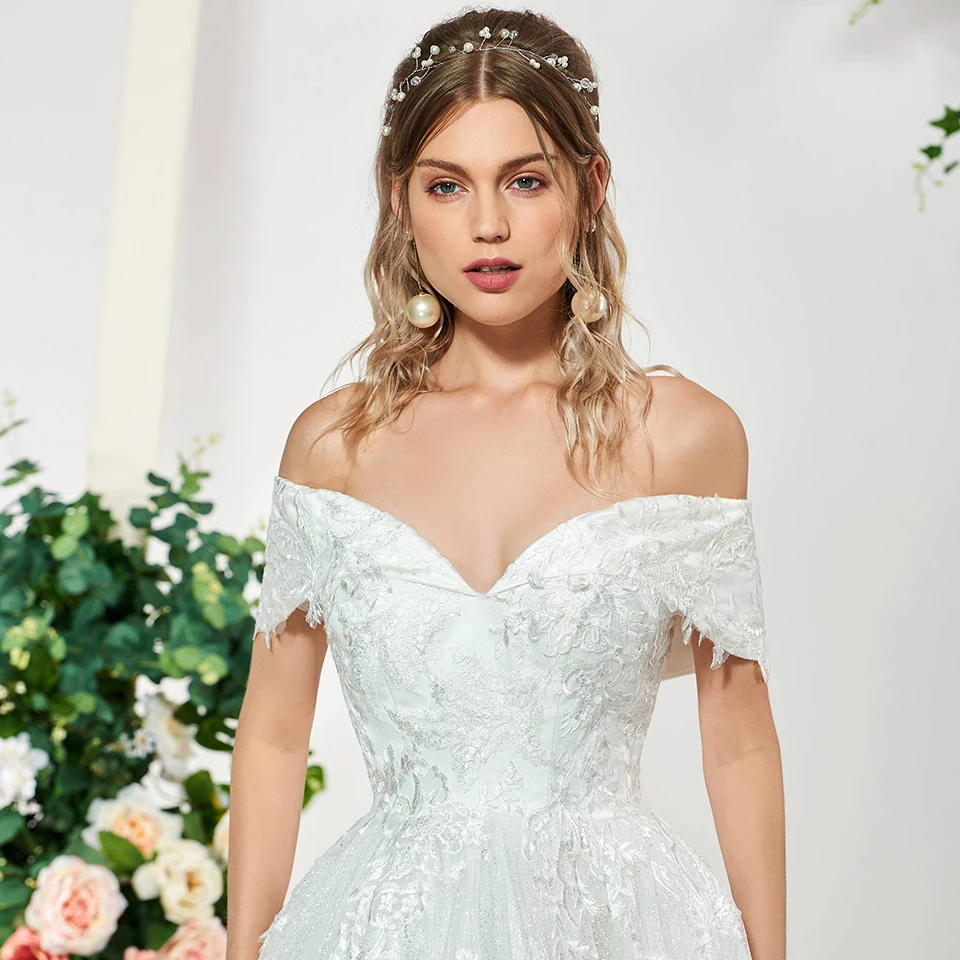Элегантное бальное платье Dressv цвета слоновой кости с открытыми плечами и