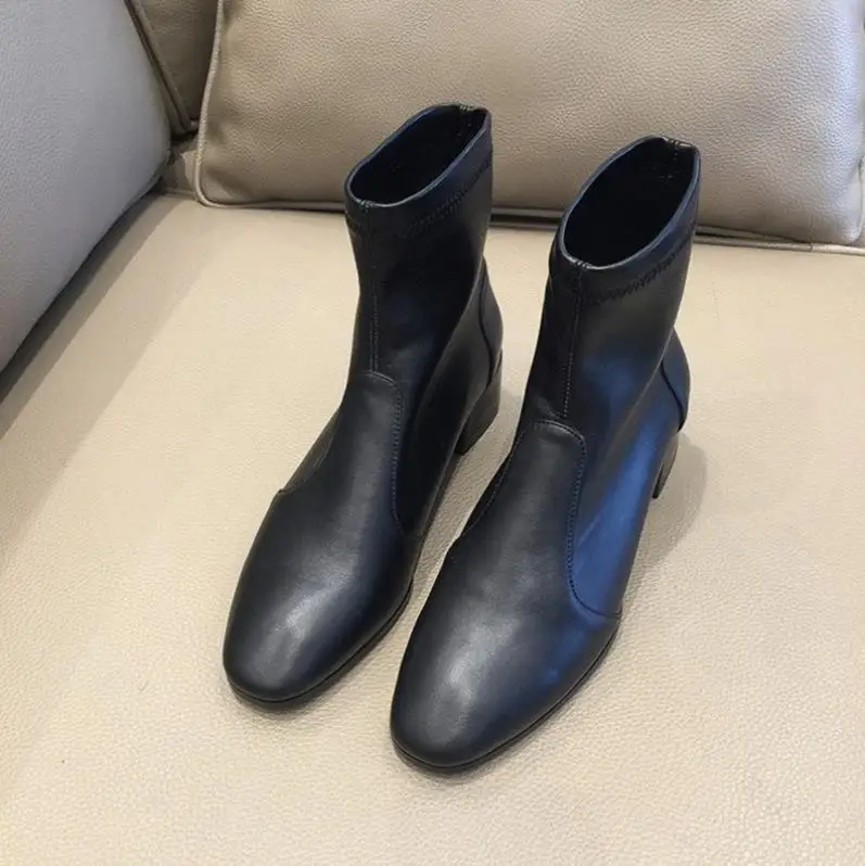 

Spring and Autumn New Fashion Leather A hundred square head thick elastic skinny leg Martin boots