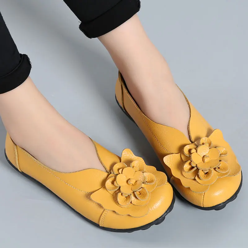 Женская обувь на плоской подошве; дизайнерские женские лоферы; женская обувь из натуральной кожи; женские мокасины; женская повседневная обувь; Размеры 35-44; A051 - Цвет: Цвет: желтый