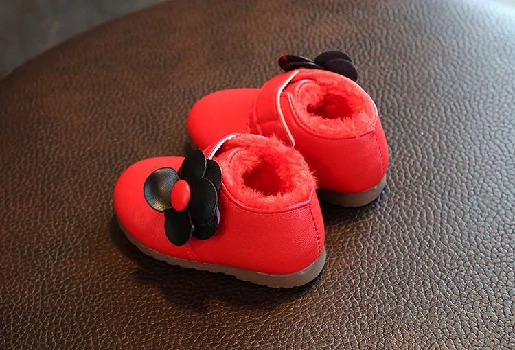 Теплые зимние ботинки из искусственной кожи с цветочным принтом для новорожденных девочек; обувь из замши и хлопка на мягкой подошве для маленьких принцесс; 1 пара
