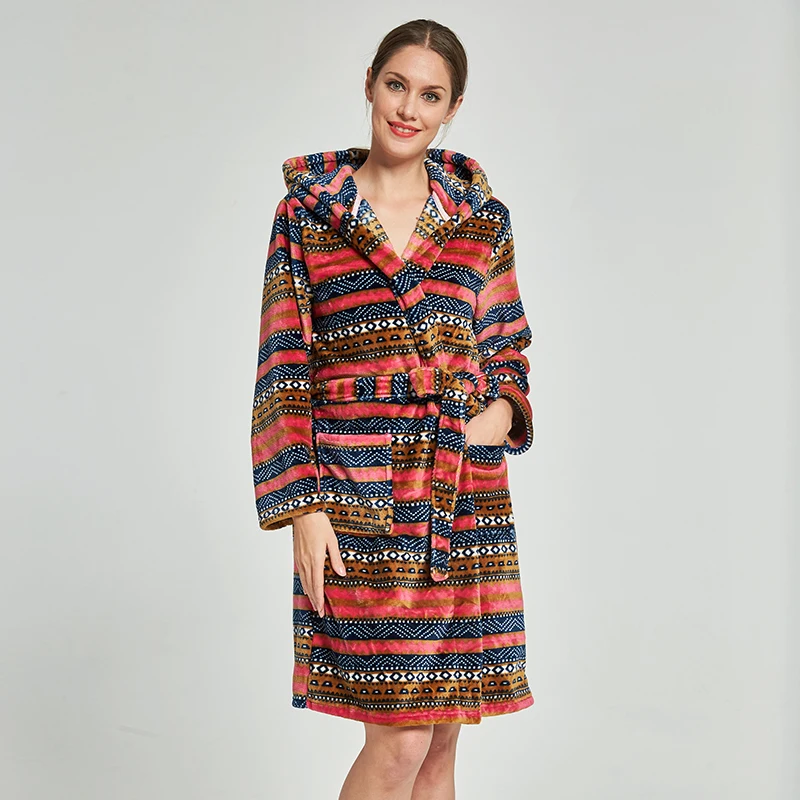 

Winter Bathrobe Mid Length Thick Warm Robe femme With Hat Dressing Gowns For Women Home Bathrobes