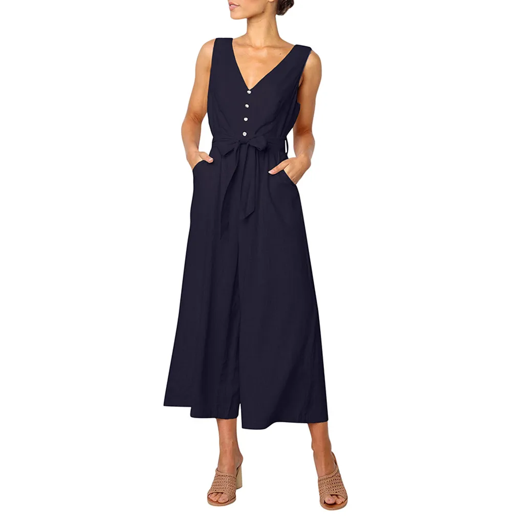 Женский однотонный комбинезон с v образным вырезом без рукавов на пуговицах