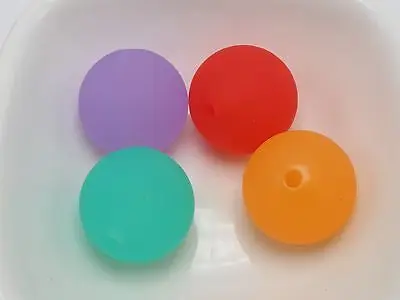 

20 Mixed Color Frosted Acrylic Round Smooth Beads 20mm Rubber Tone
