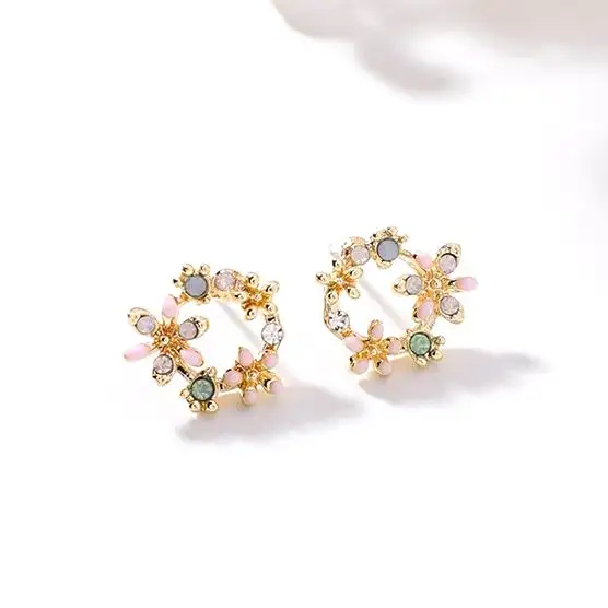 MENGJIQIAO-2018-Korean-New-Colorful-Rhinestone-Wreath-Stud-Earrings-For-Women-Sweet-Flower-Shell-Small-Cirlce (4)