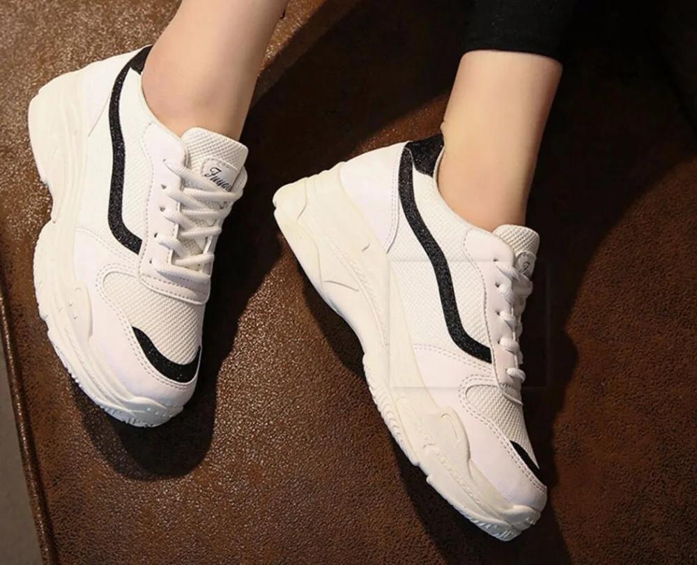 

2018The spring and autumn period and the new sandals lady white shoe