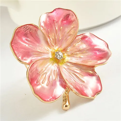 4.5*4.3Cm Flower Cardigan Clip Duck-Mouth Clips Pin Brooch Alloy Buckles For Sweater Shawl Shawl Shirt Cardigan Decoration Women - Цвет: 1