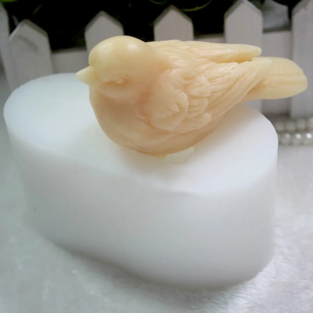 3D Bird Handcrafted Candle Mold Durable Soap Mold Sparrow Type DIY Craft Silicone Handmade Mould 104*43*49mm