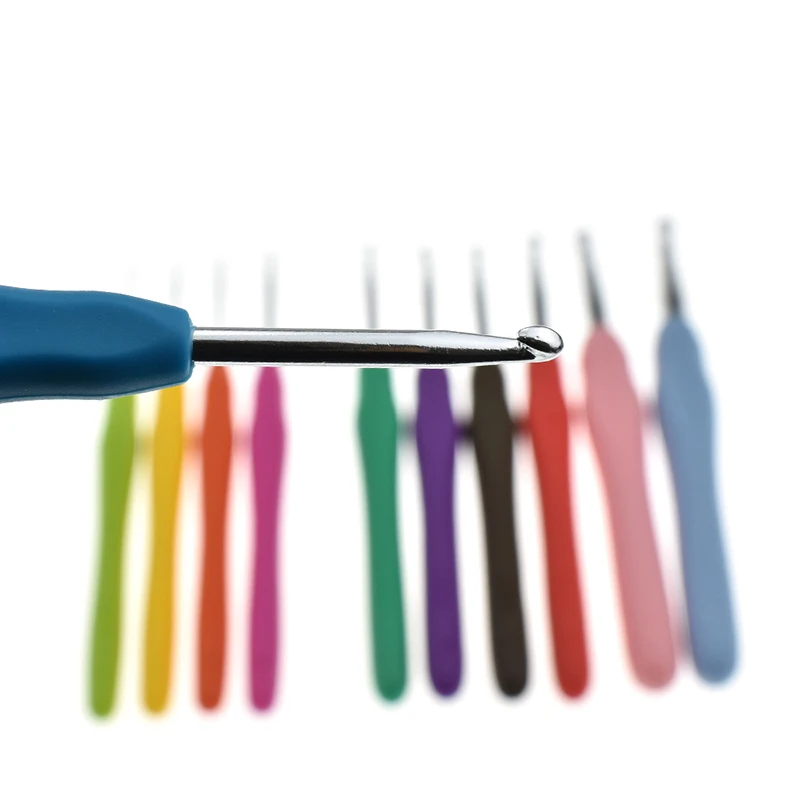 New-12pcs-Mix-Crochet-Hooks-Set-Ergonomic-Handles-With-10-pcs-Knitting-Clips-Yarn-Needles-Crochet (3)