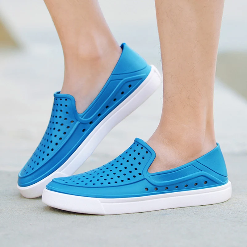 New Spring And Summer Large Size EVA Hole Shoes Men's Fashion Casual Sandals Outdoor Waterproof Breathable Male Sandals Crocse