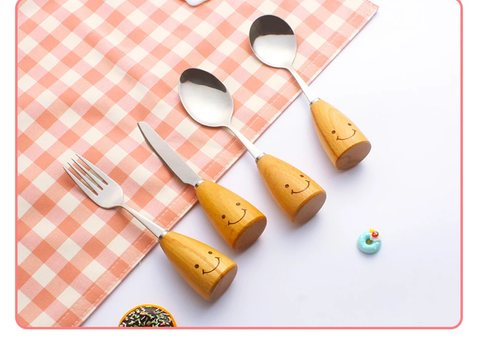 Dinnerware Set (7)