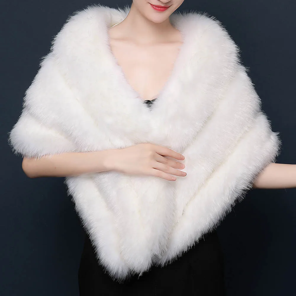 

2019 New Arrival Warm Faux Fur Bridal Wrap for Wedding Dress Beautiful Winter Sleeveless Shawl Wrap Bolero Wedding Accessories