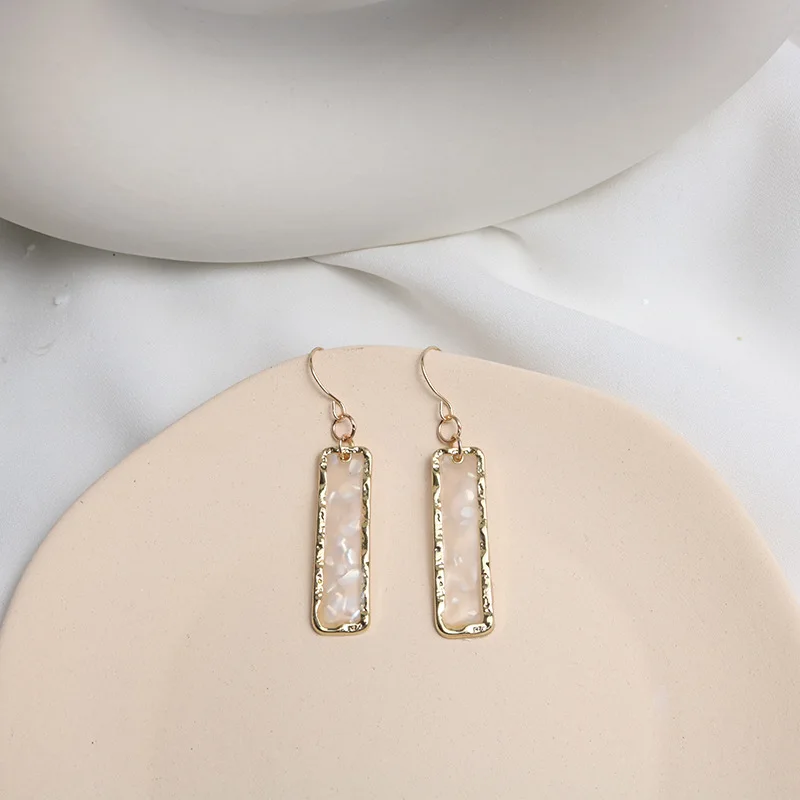 Сережки SUKI из Натуральной Черной раковины, клипсы для ушей без отверстий, Геометрические Квадратные сережки-клипсы без пирсинга, простые женские сережки