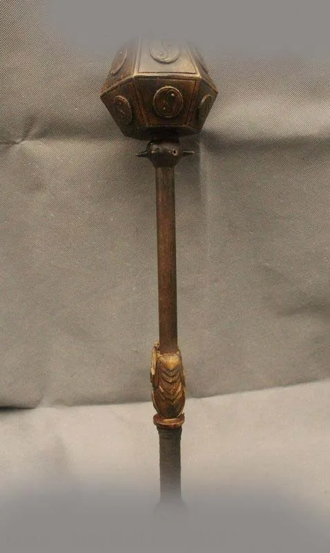 

22" China Chinese Folk Old Bronze famous Dragon head eight tri-grams Weapons DSD66