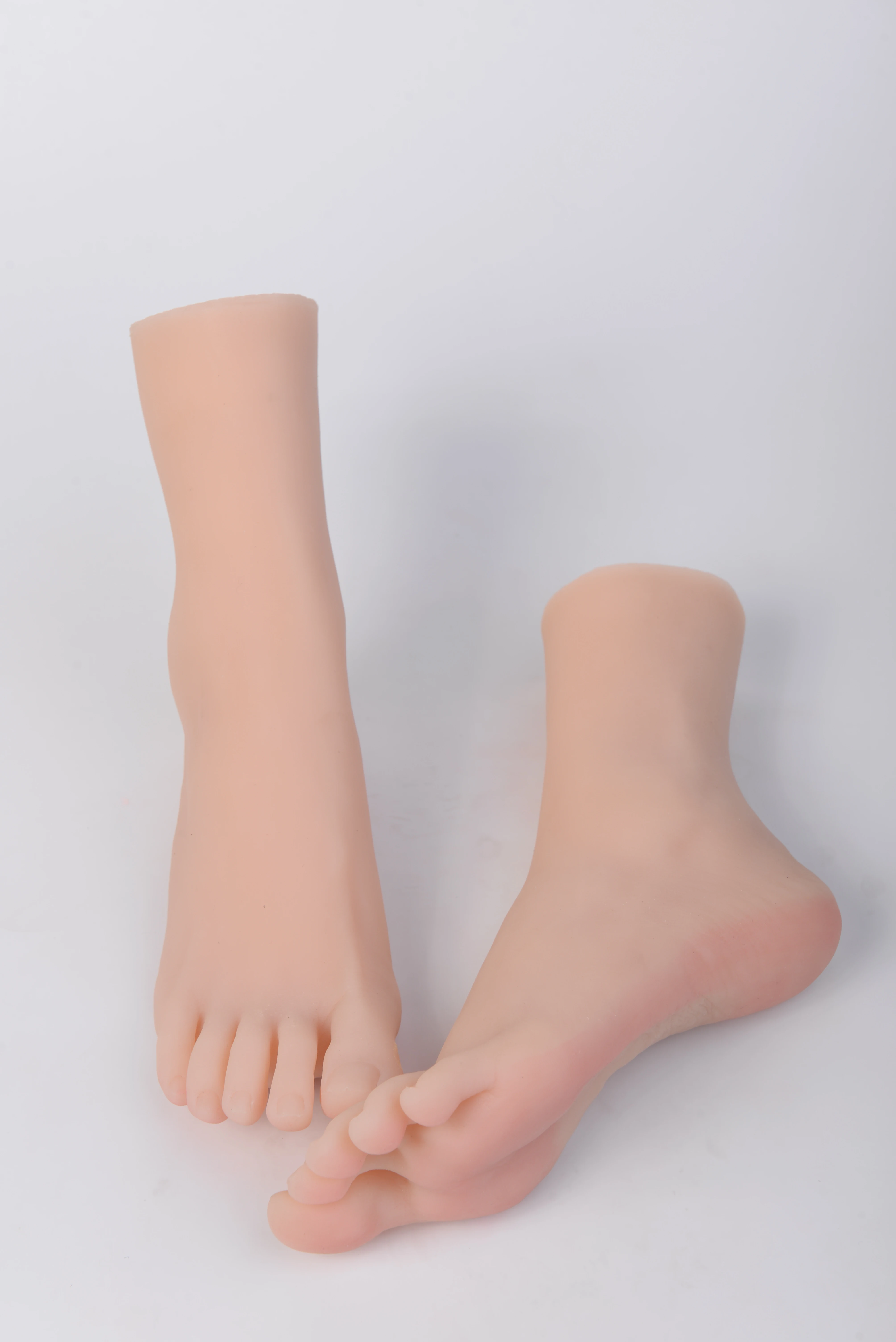 1 Pair lifesize realistic silicone foot mannequin fetish love jewelry display 17 