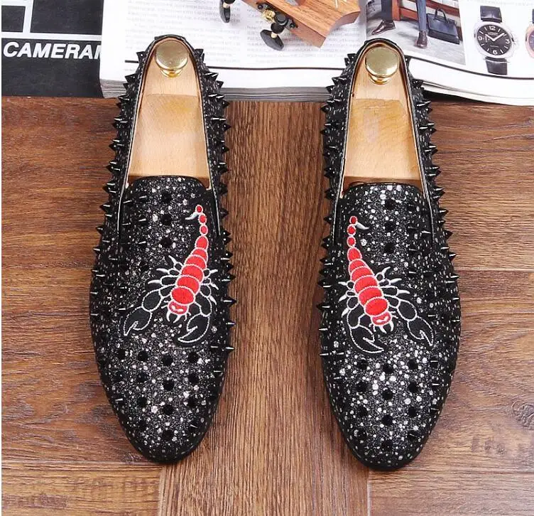 Rouge Hommes embroidery Marque Broderie Black De or Strass Chaussures D'or Mocassins Diamant Noir Luxe Black Rivets Mariage Fond qqzaw4E